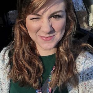 Meet your Posher, Hannah